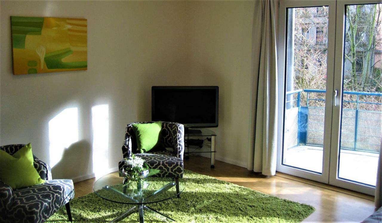 Hochwertiges Apartment im Grünen, zentral gelegen, ruhig, Balkon Hanóver Exterior foto