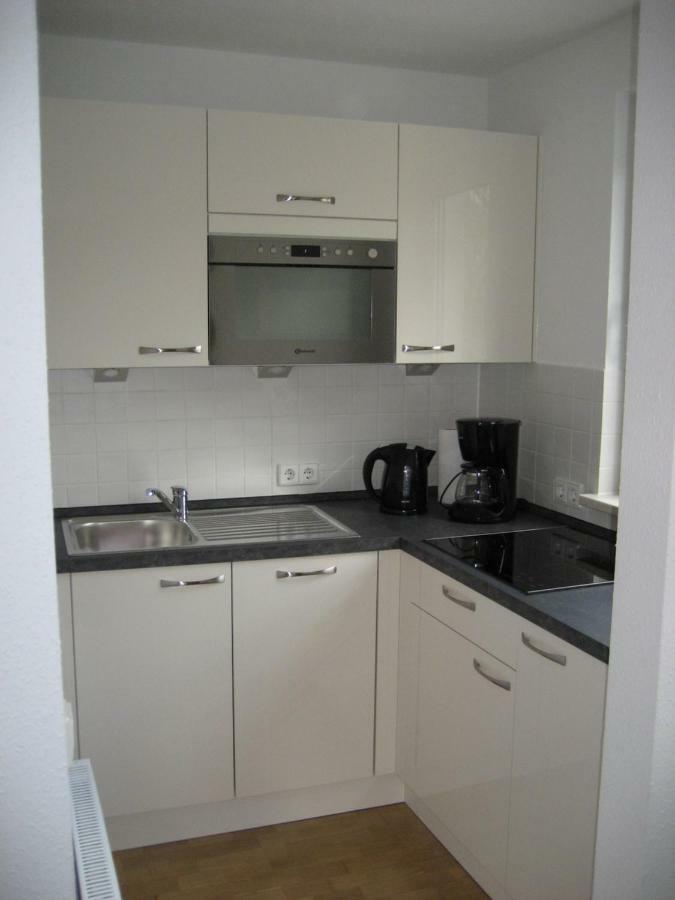 Hochwertiges Apartment im Grünen, zentral gelegen, ruhig, Balkon Hanóver Exterior foto